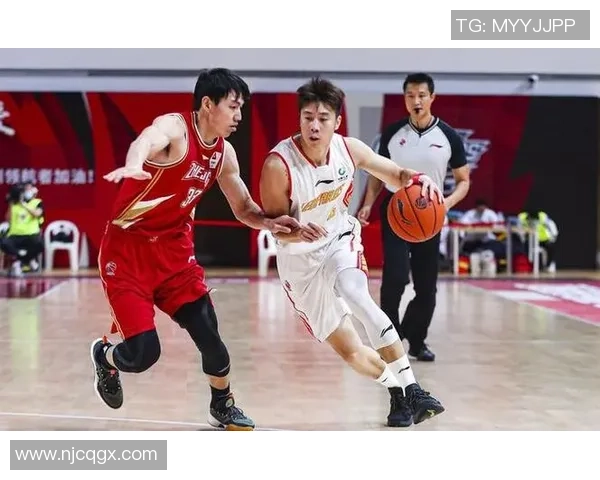 北京篮球队以89分领跑大师赛积分榜展现强劲实力 北京篮球队以89分领跑大师赛积分榜展现强劲实力