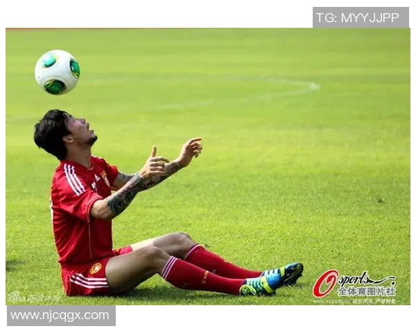 法国足球明星同框合影展现团结与激情的精彩瞬间